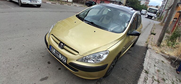 PEUGEOT 307