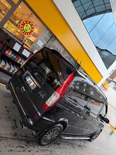 MERCEDES-BENZ VIANO