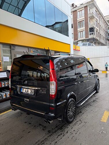 MERCEDES-BENZ VIANO
