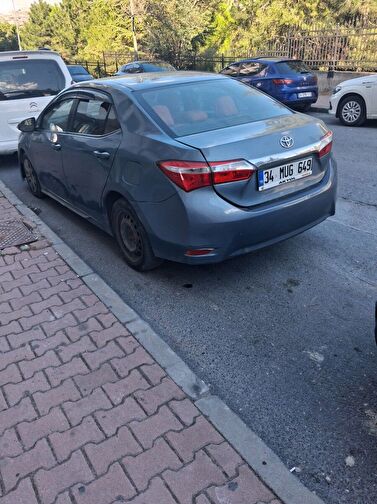 TOYOTA COROLLA