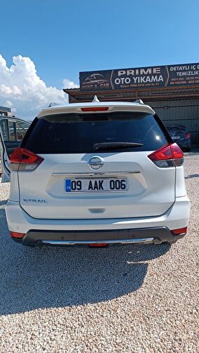 NISSAN X-TRAIL