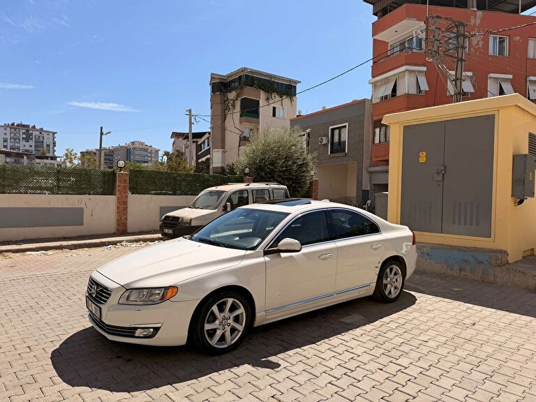 VOLVO S80