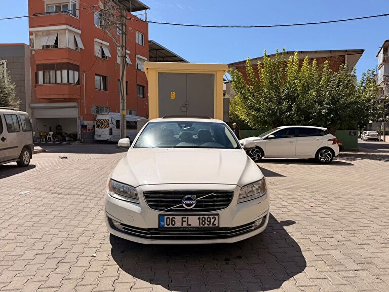 VOLVO S80