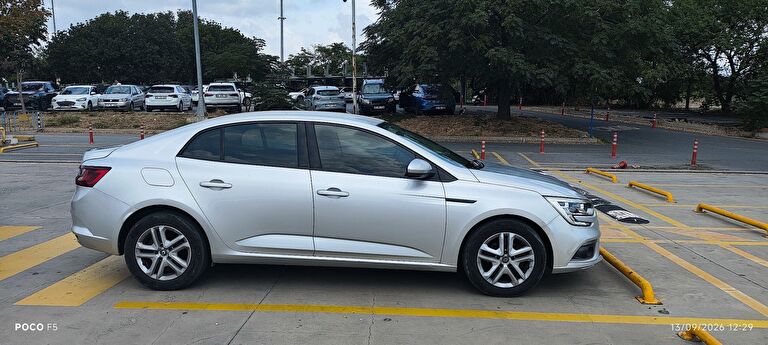 RENAULT MEGANE
