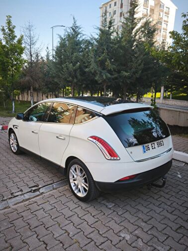 LANCIA DELTA
