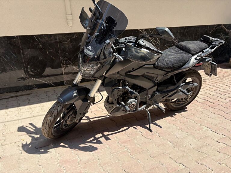 Bajaj Dominar 400 UG