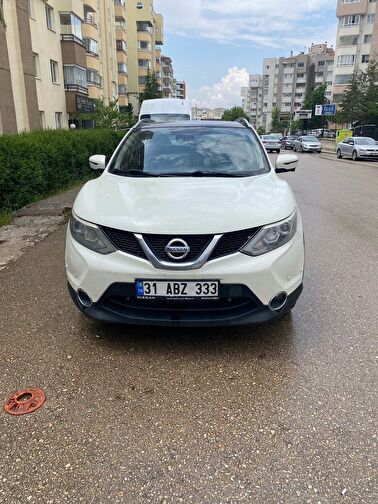 NISSAN QASHQAI