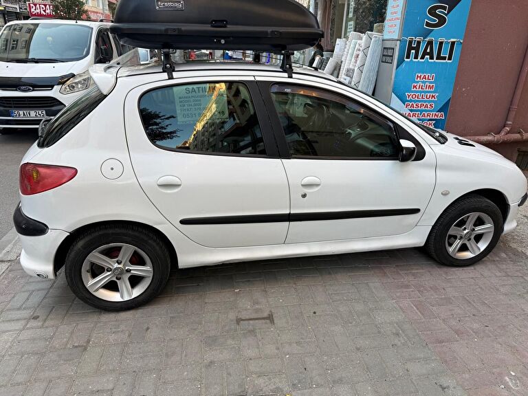 PEUGEOT 206