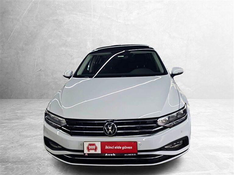 VOLKSWAGEN PASSAT