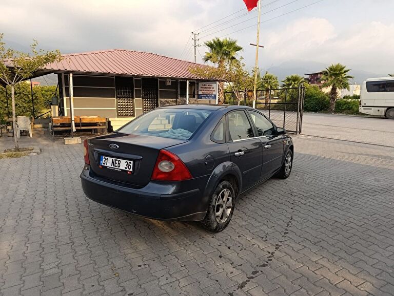 FORD FOCUS