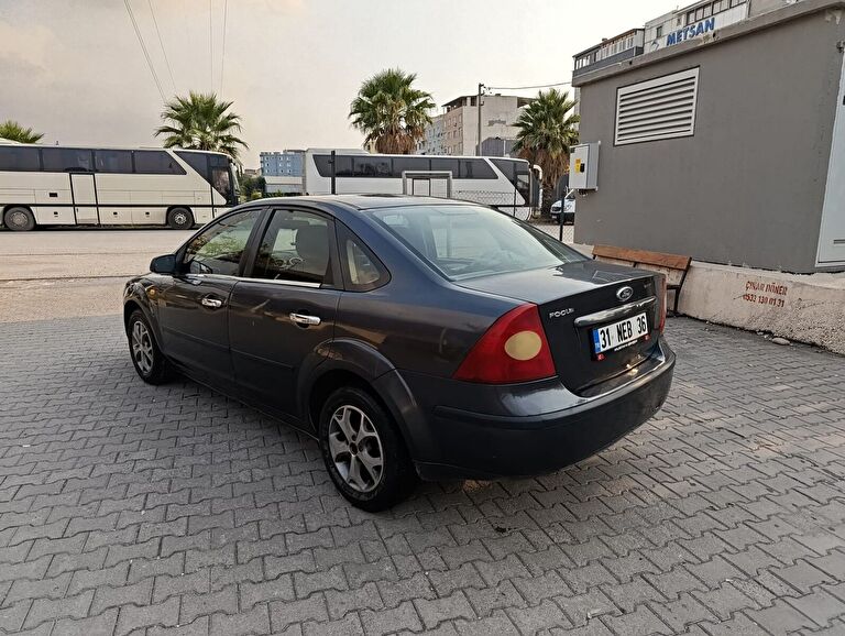 FORD FOCUS
