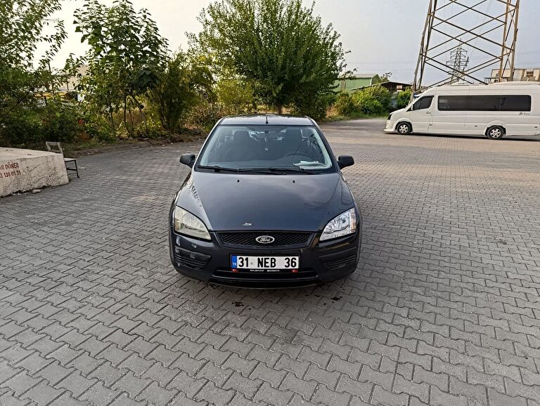 FORD FOCUS