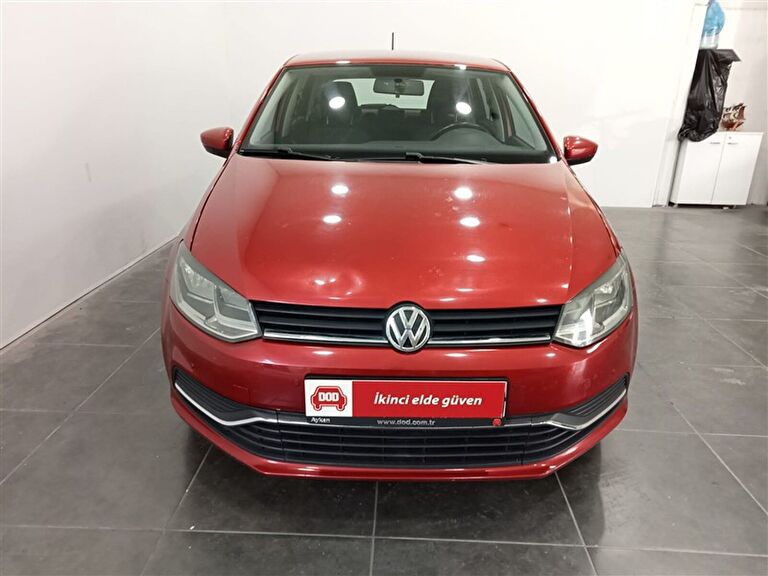 VOLKSWAGEN POLO
