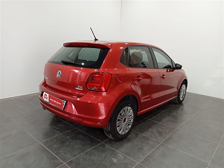 VOLKSWAGEN POLO