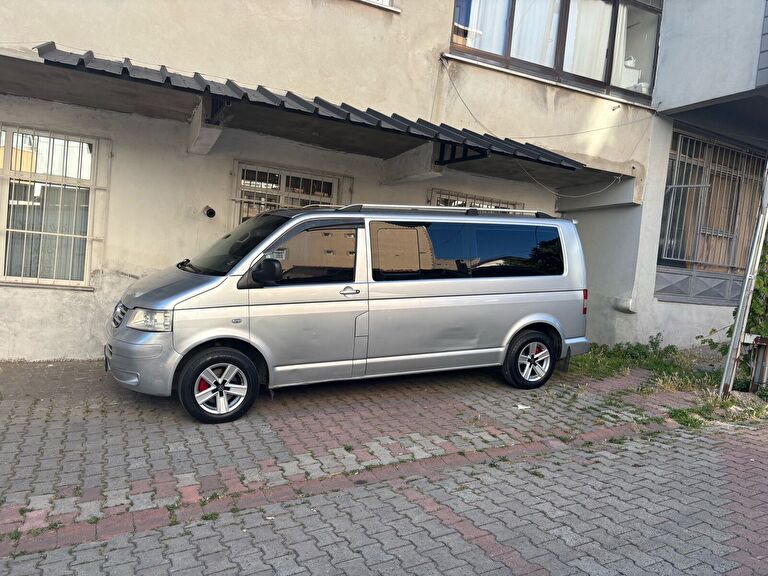 VOLKSWAGEN CARAVELLE