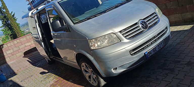 VOLKSWAGEN CARAVELLE