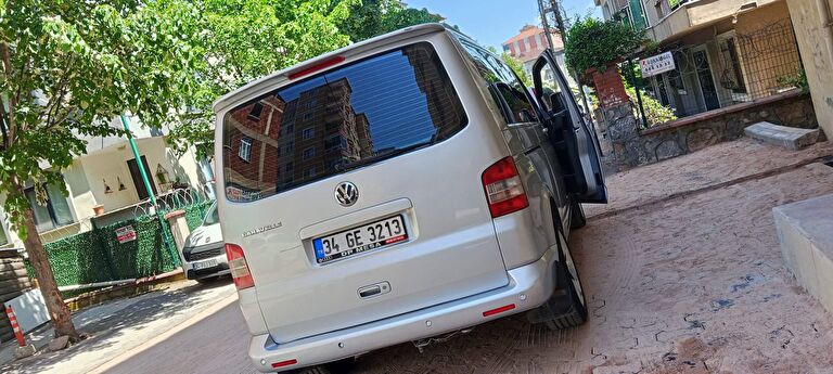 VOLKSWAGEN CARAVELLE