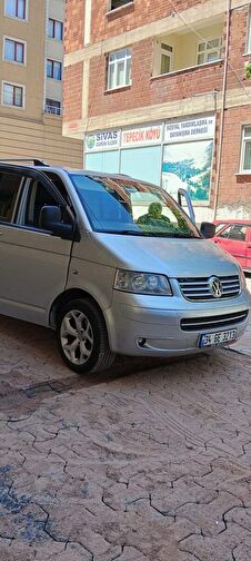 VOLKSWAGEN CARAVELLE