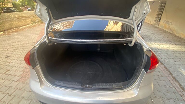 KIA CERATO