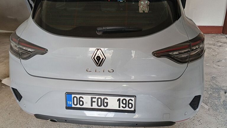 RENAULT CLIO