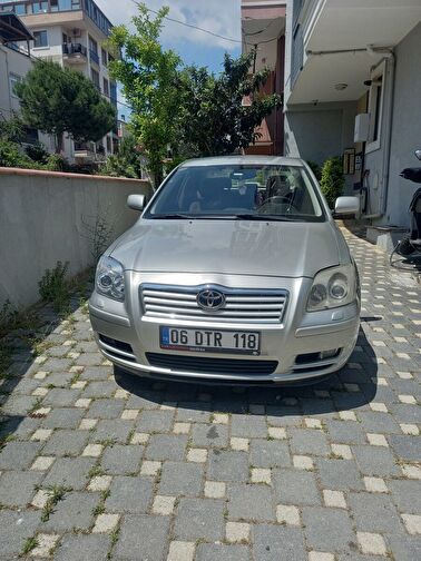 TOYOTA AVENSIS