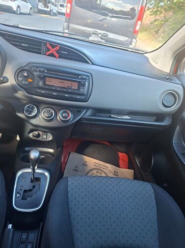 TOYOTA YARIS