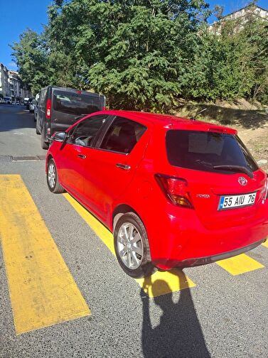TOYOTA YARIS