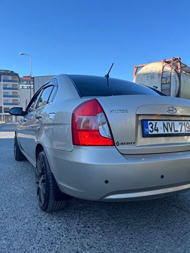 HYUNDAI ACCENT
