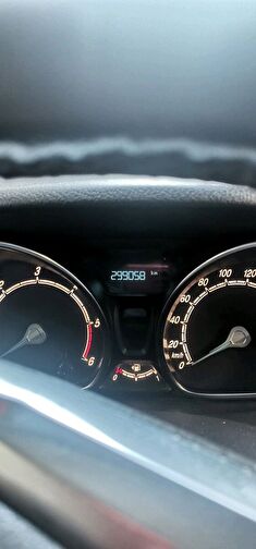 FORD TOURNEO COURIER