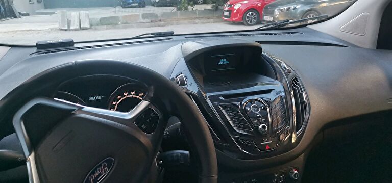 FORD TOURNEO COURIER