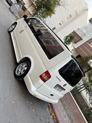 VOLKSWAGEN TRANSPORTER