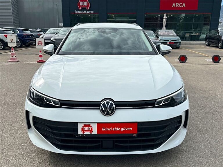 VOLKSWAGEN PASSAT