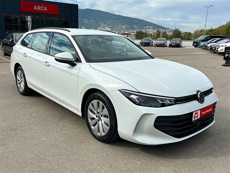 VOLKSWAGEN PASSAT