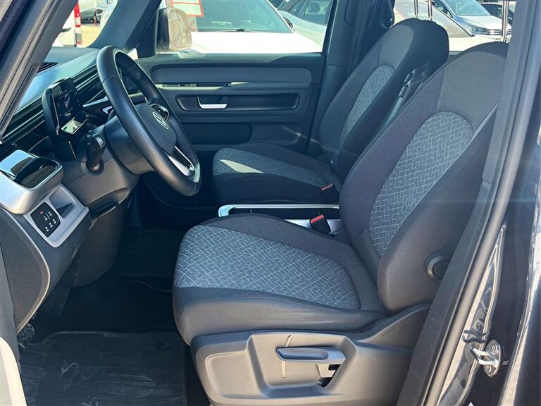 VOLKSWAGEN ID. BUZZ