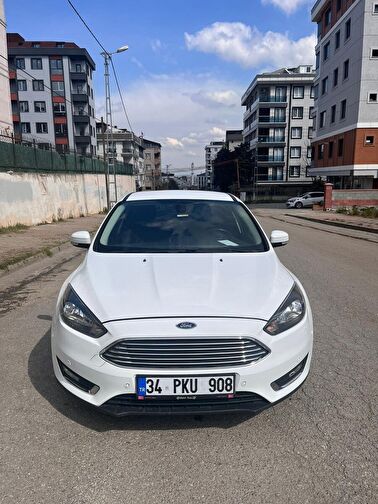 FORD FOCUS