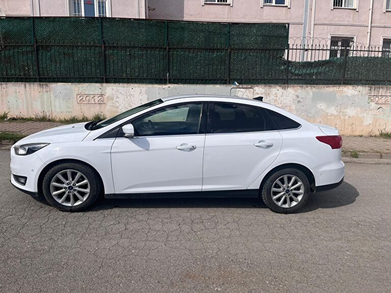 FORD FOCUS
