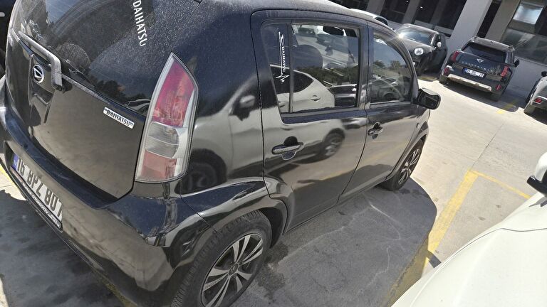 DAIHATSU SIRION