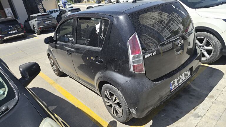 DAIHATSU SIRION