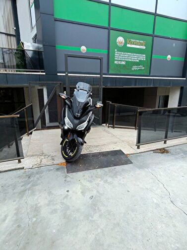 Honda NSS250 (Forza 250)
