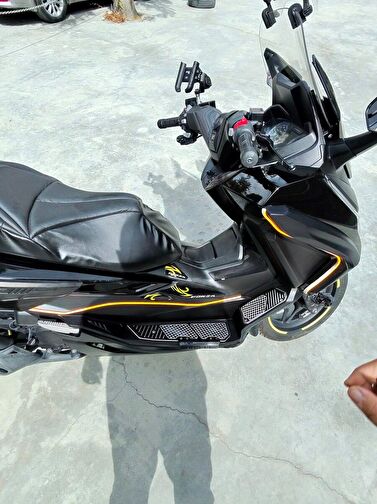 Honda NSS250 (Forza 250)
