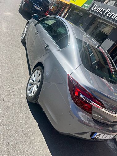 OPEL INSIGNIA