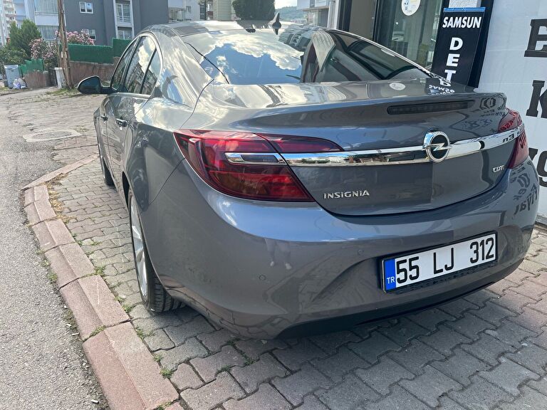 OPEL INSIGNIA
