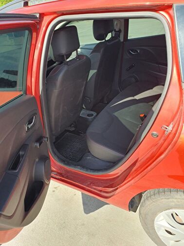 RENAULT CLIO SPORT TOURER