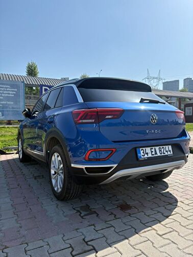 VOLKSWAGEN T-ROC