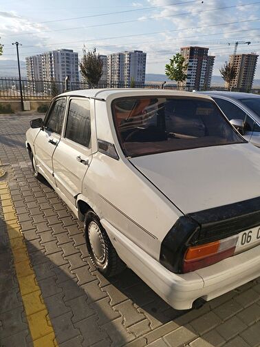 RENAULT R 12