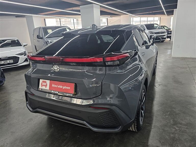TOYOTA C-HR