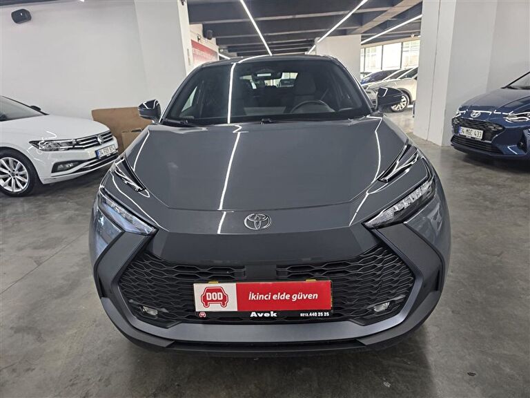 TOYOTA C-HR