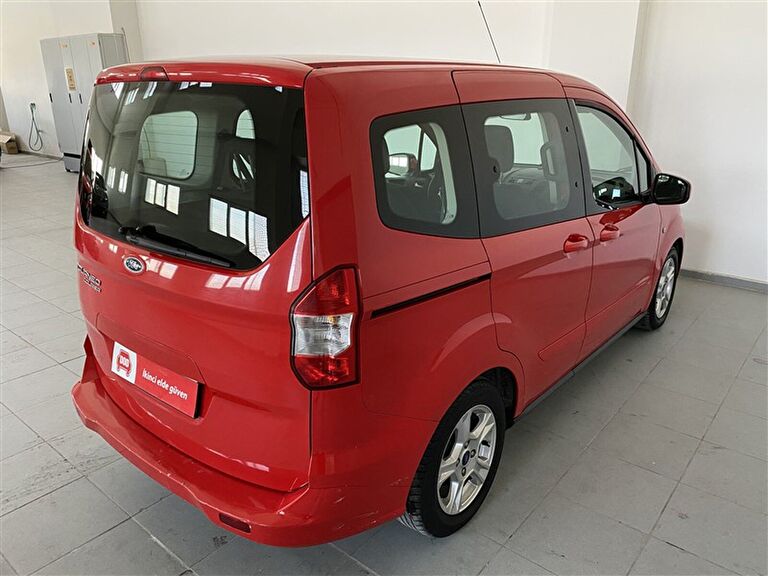 FORD TOURNEO COURIER