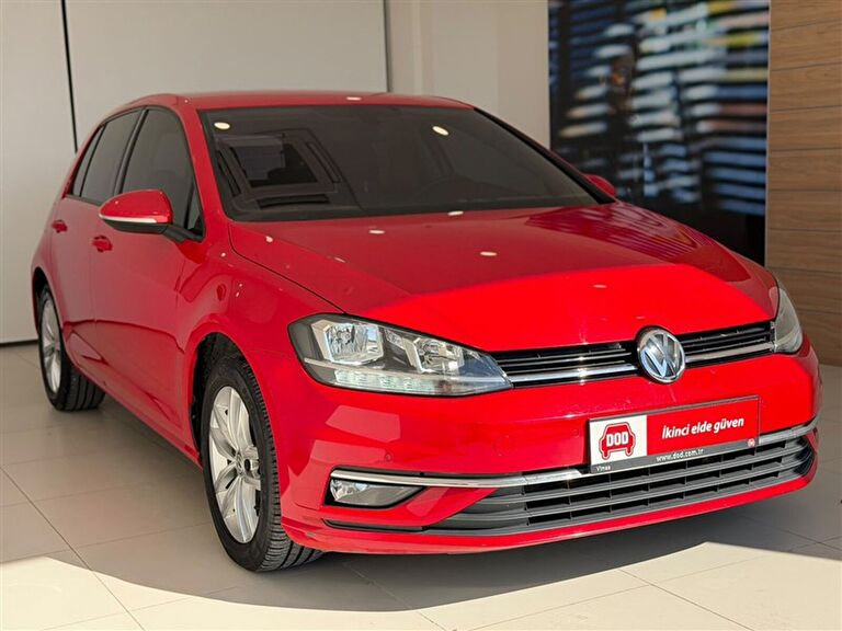 VOLKSWAGEN GOLF