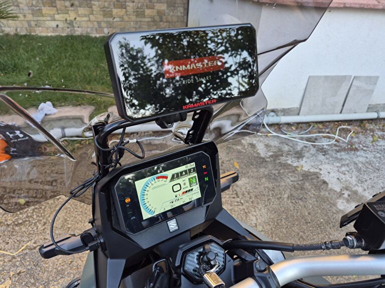 Suzuki V-Storm 800 SE